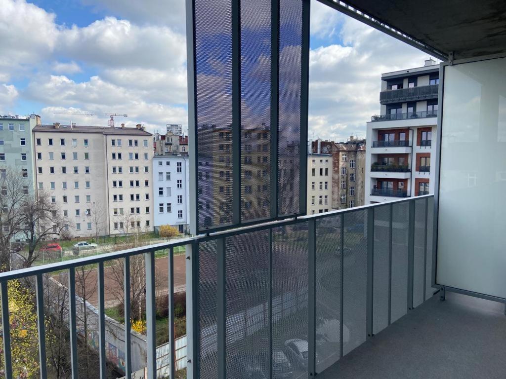 Komfort W Centrum Parking Вроцлав Экстерьер фото