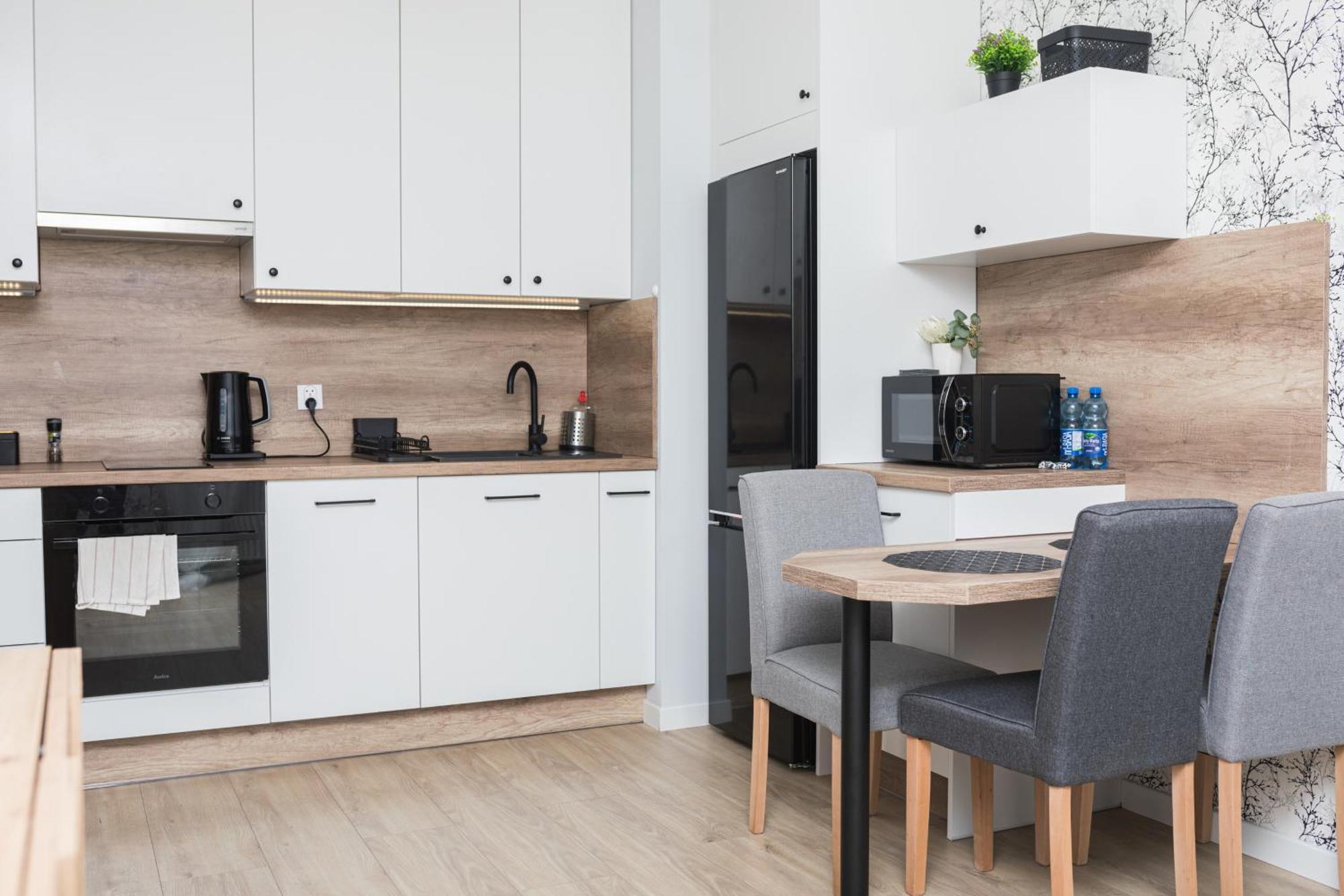 Komfort W Centrum Parking Вроцлав Экстерьер фото